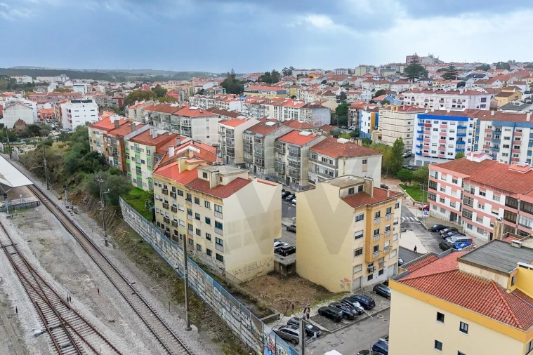 Terreno para Venda em Algueirão-Mem Martins Foto 5