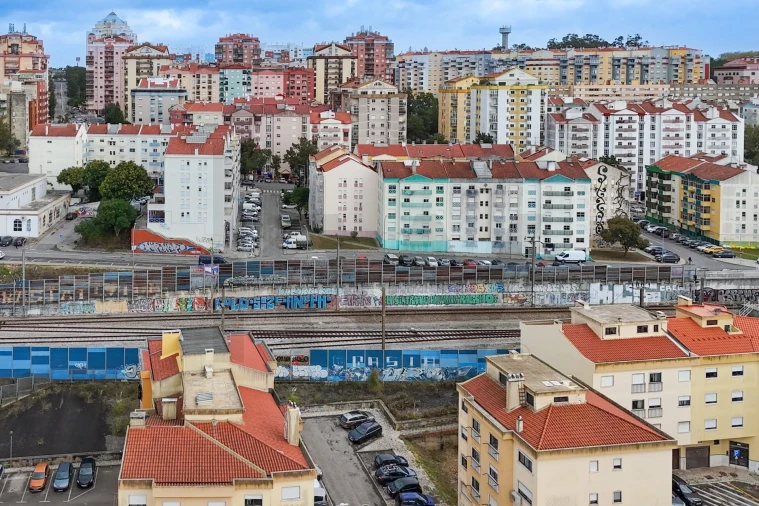 Terreno para Venda em Algueirão-Mem Martins Foto 12