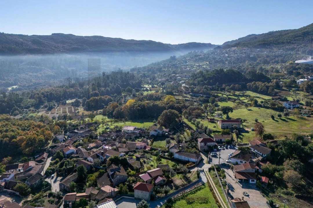 Moradia T3 para Venda em Fataunços e Figueiredo das Donas Foto 60