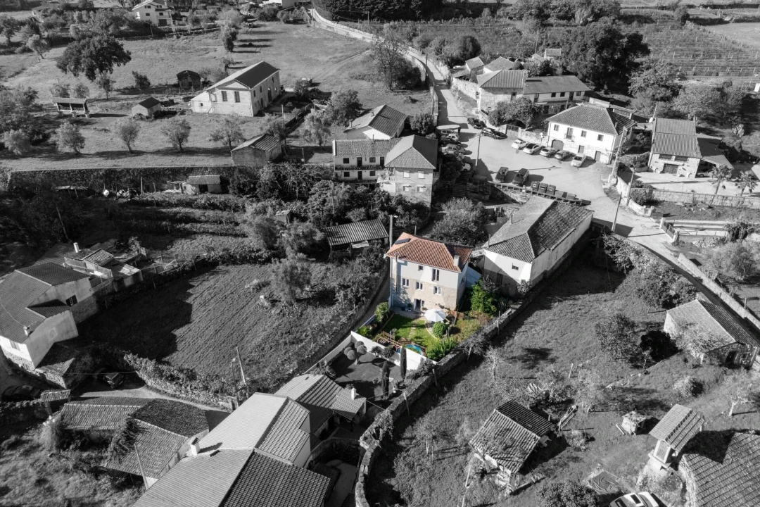 Moradia T3 para Venda em Fataunços e Figueiredo das Donas Foto 12