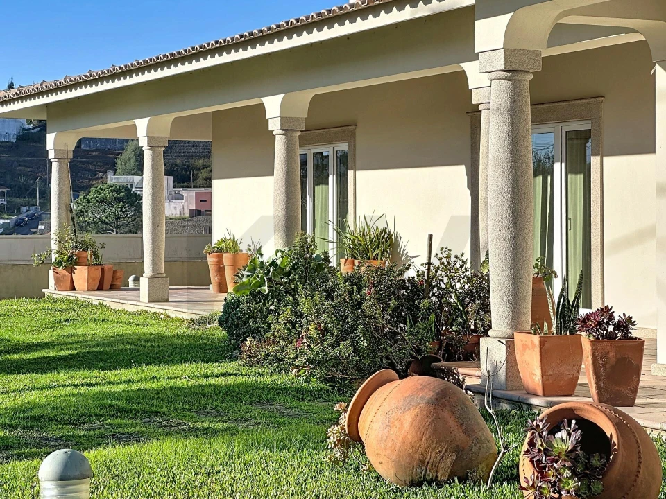 Moradia T3 para Venda em São Roque Foto 5