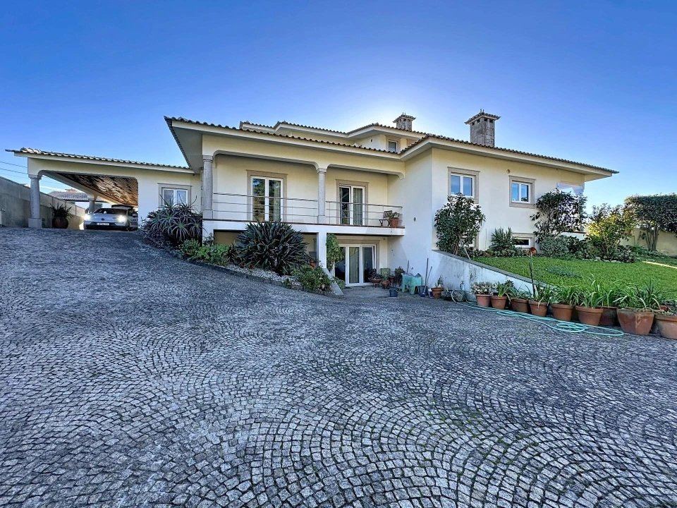 Moradia T3 para Venda em São Roque Foto 12