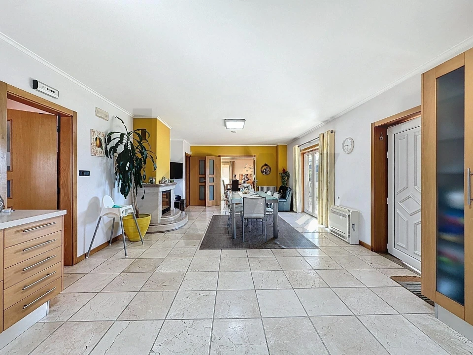 Moradia T3 para Venda em São Roque Foto 25