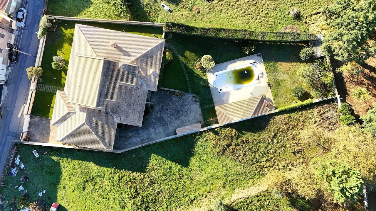 Moradia T3 para Venda em São Roque Foto 4