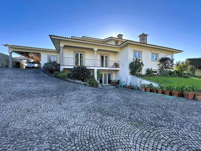 Moradia T3 para Venda em São Roque Foto 12