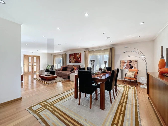 Moradia T3 para Venda em São Roque Foto 19