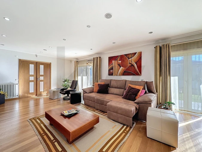 Moradia T3 para Venda em São Roque Foto 16