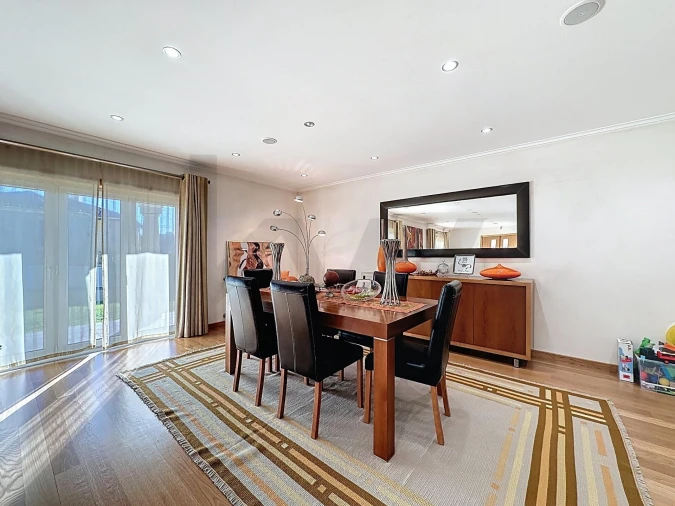 Moradia T3 para Venda em São Roque Foto 18