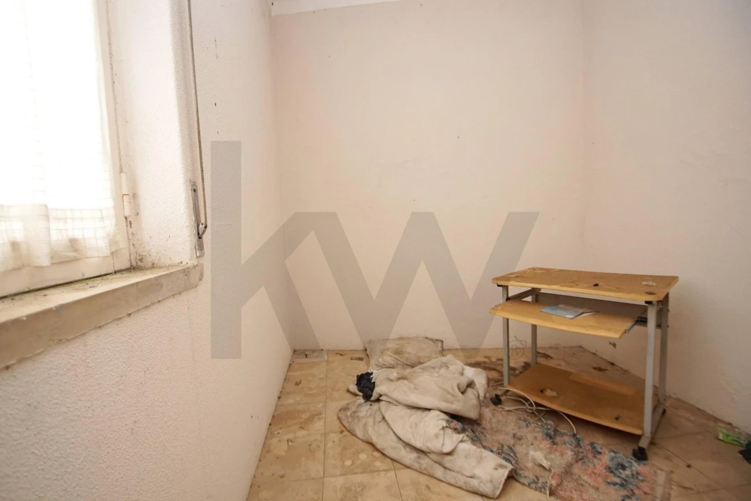 Prédio para Venda em Abrantes (São Vicente e São João) e Alferrarede Foto 11