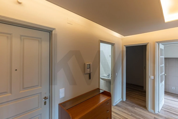 Apartamento T1 para Arrendamento em Mafamude e Vilar do Paraíso Foto 4