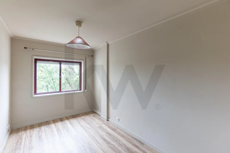 Apartamento T1 para Arrendamento em Mafamude e Vilar do Paraíso Foto 1