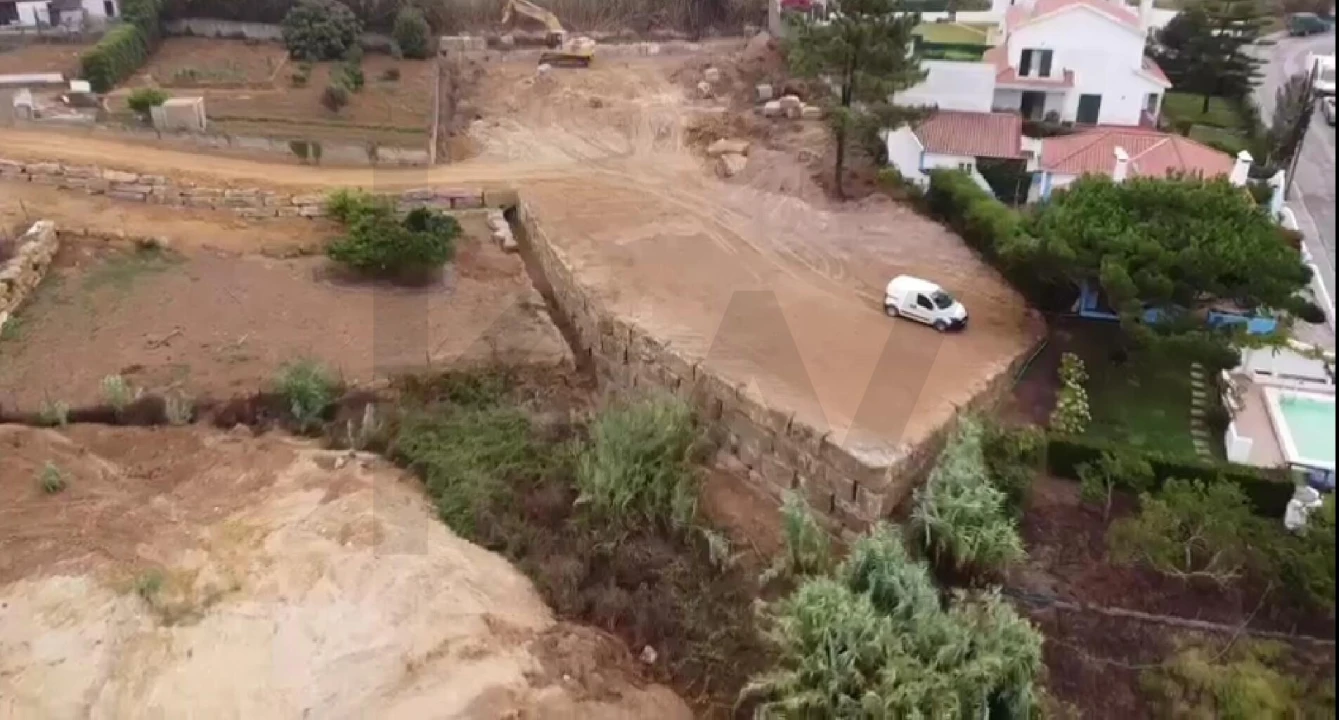 Terreno para Venda em Santo Isidoro Foto 1