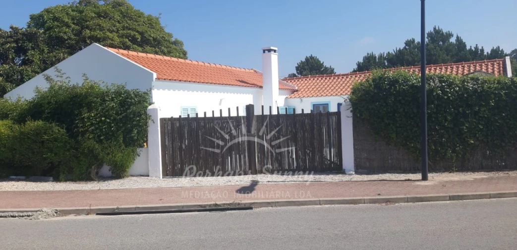 Moradia T4 para Venda em Carvalhal Foto 4