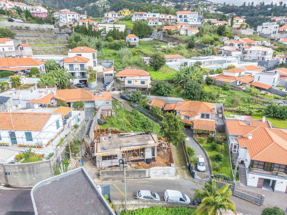 Moradia T2 para Venda em São Roque Foto 18