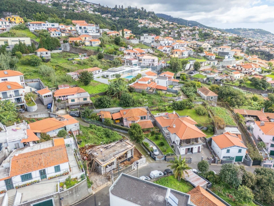 Moradia T2 para Venda em São Roque Foto 20