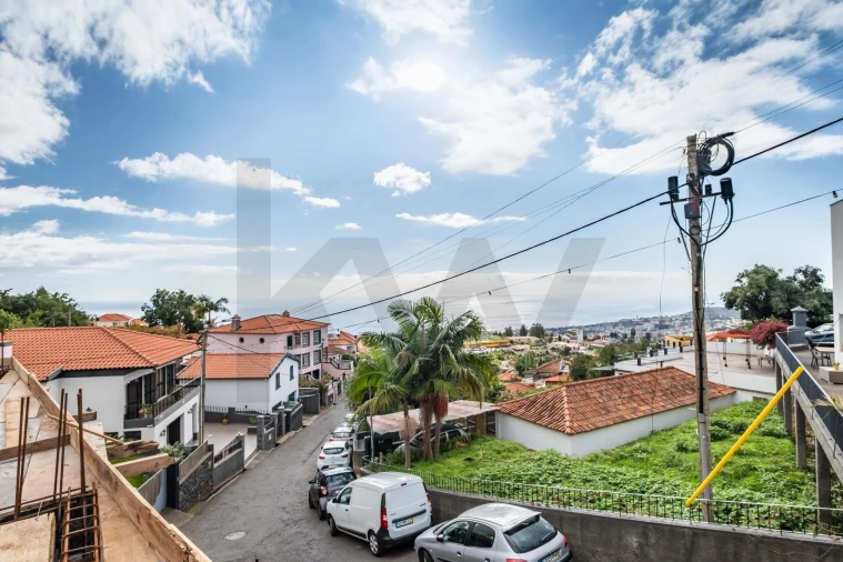 Moradia T2 para Venda em São Roque Foto 8