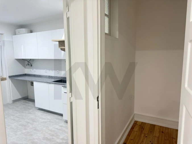 Apartamento T1 para Arrendamento em Avenidas Novas Foto 11