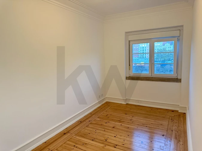 Apartamento T1 para Arrendamento em Avenidas Novas Foto 2