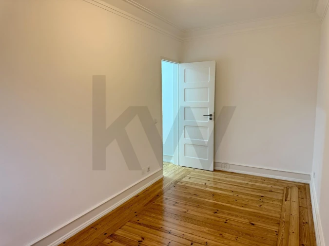 Apartamento T1 para Arrendamento em Avenidas Novas Foto 3