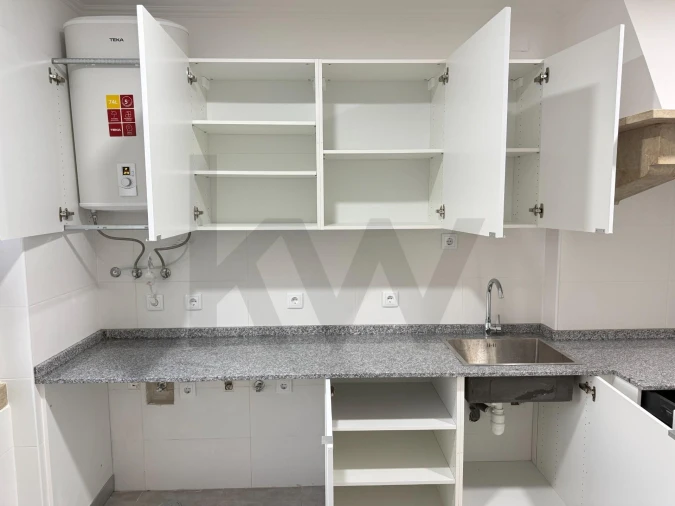 Apartamento T1 para Arrendamento em Avenidas Novas Foto 15