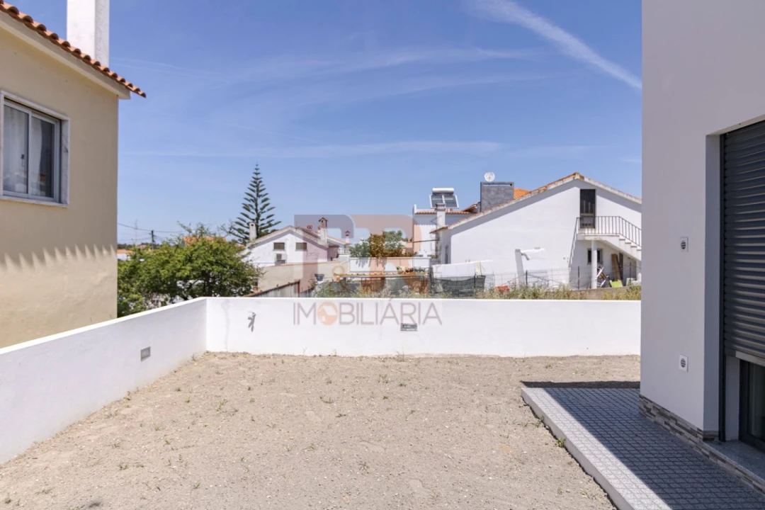 Moradia T3 para Venda em Fernao Ferro Foto 7