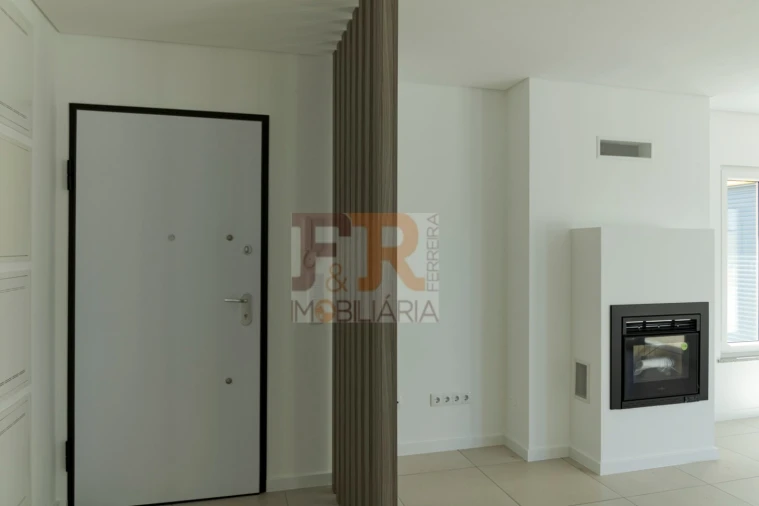 Moradia T3 para Venda em Fernao Ferro Foto 8