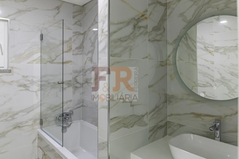 Moradia T3 para Venda em Fernao Ferro Foto 24