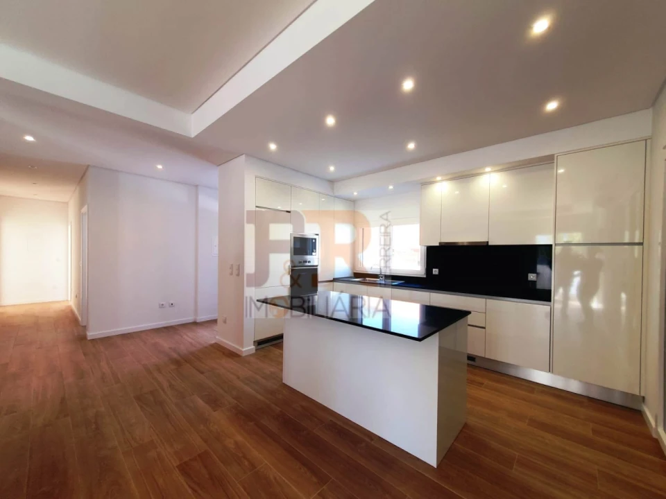 Moradia T3 para Venda em Fernao Ferro Foto 5