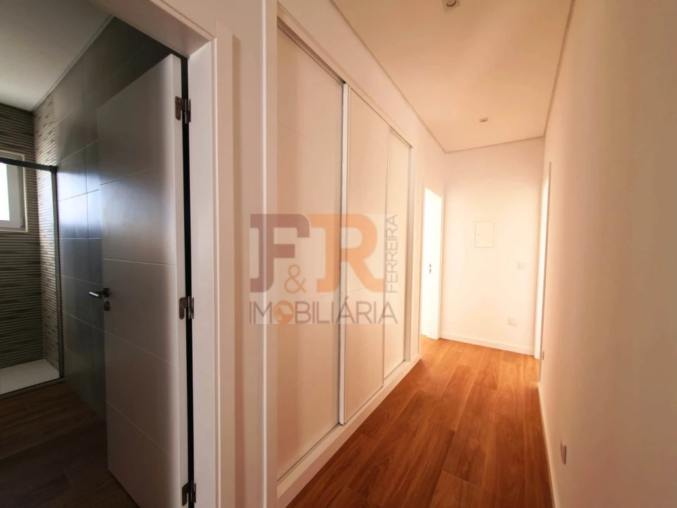 Moradia T3 para Venda em Fernao Ferro Foto 9