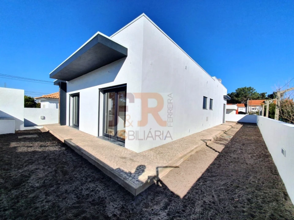 Moradia T3 para Venda em Fernao Ferro Foto 22