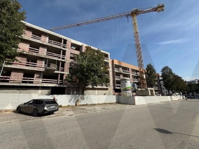 Apartamento T1 para Venda em Moreira Foto 6