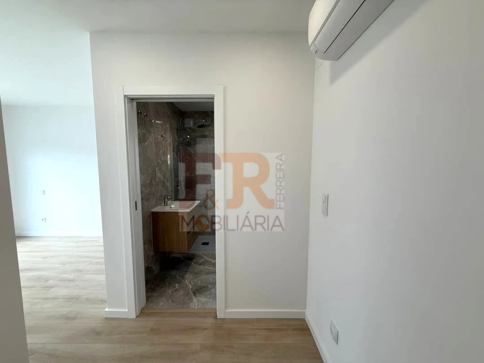 Moradia T3 para Venda em Fernao Ferro Foto 13