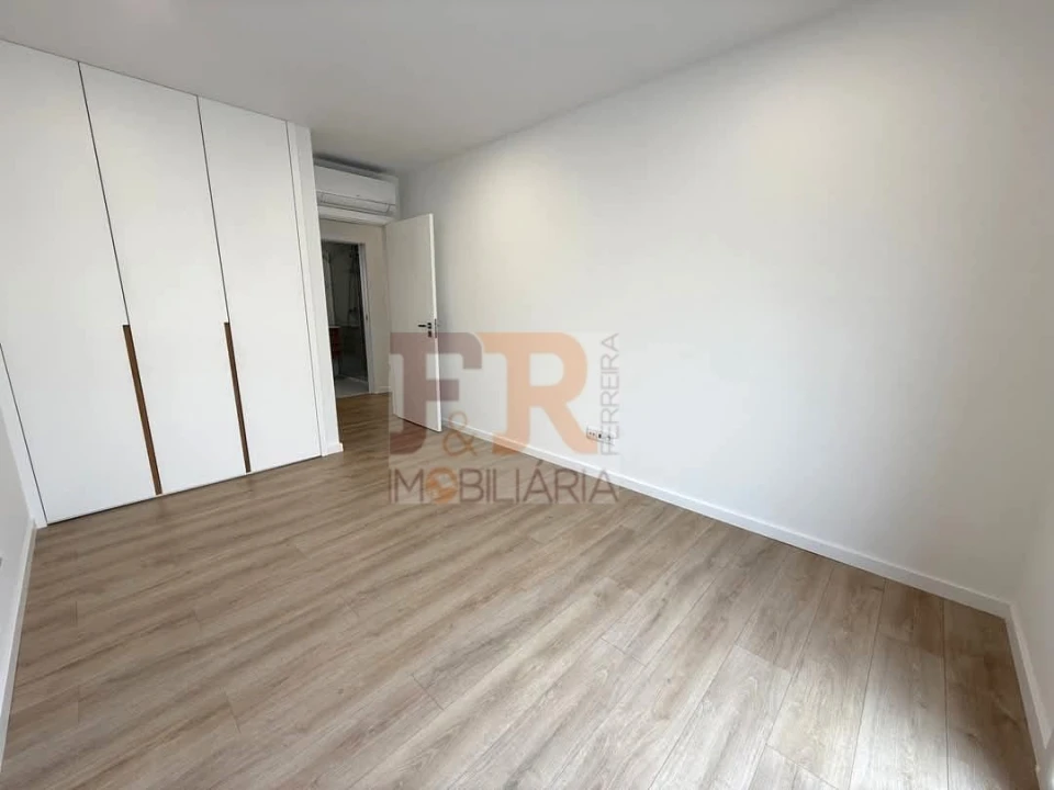 Moradia T3 para Venda em Fernao Ferro Foto 22