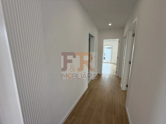 Moradia T3 para Venda em Fernao Ferro Foto 10