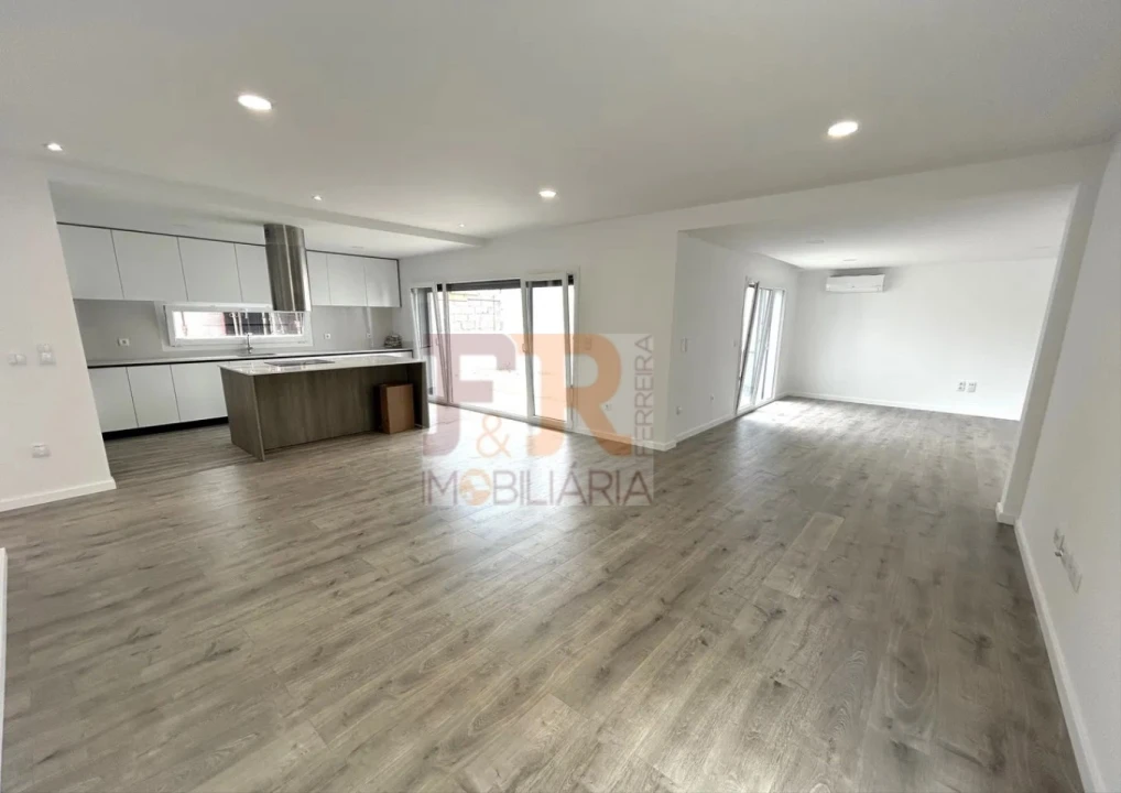 Moradia T3 para Venda em Fernao Ferro Foto 5