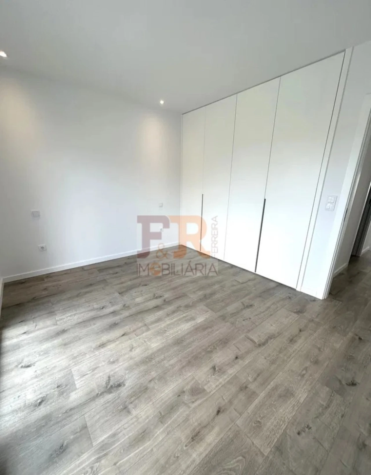 Moradia T3 para Venda em Fernao Ferro Foto 14