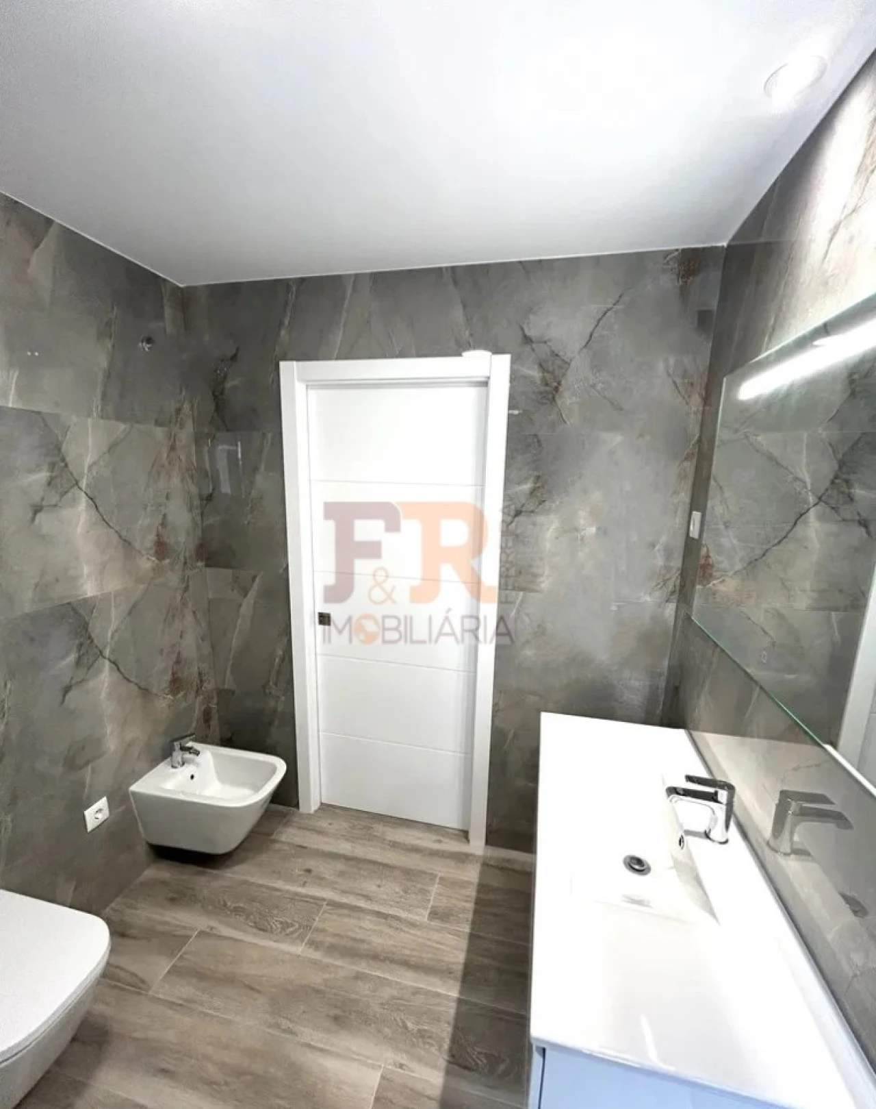 Moradia T3 para Venda em Fernao Ferro Foto 22