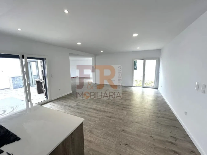 Moradia T3 para Venda em Fernao Ferro Foto 8