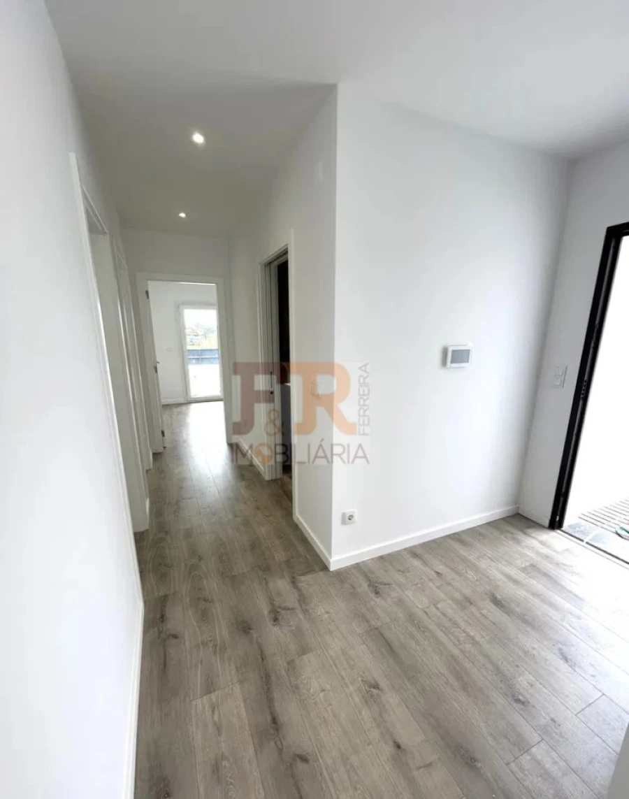 Moradia T3 para Venda em Fernao Ferro Foto 19