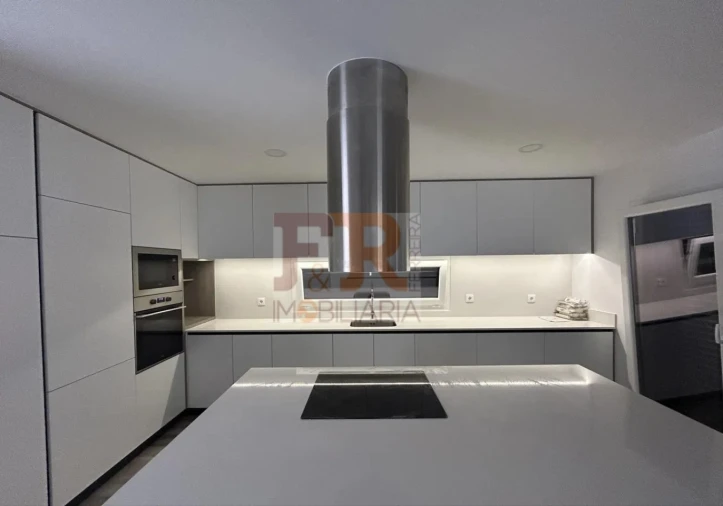 Moradia T3 para Venda em Fernao Ferro Foto 24