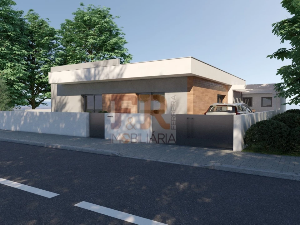 Moradia T4 para Venda em Fernao Ferro Foto 1