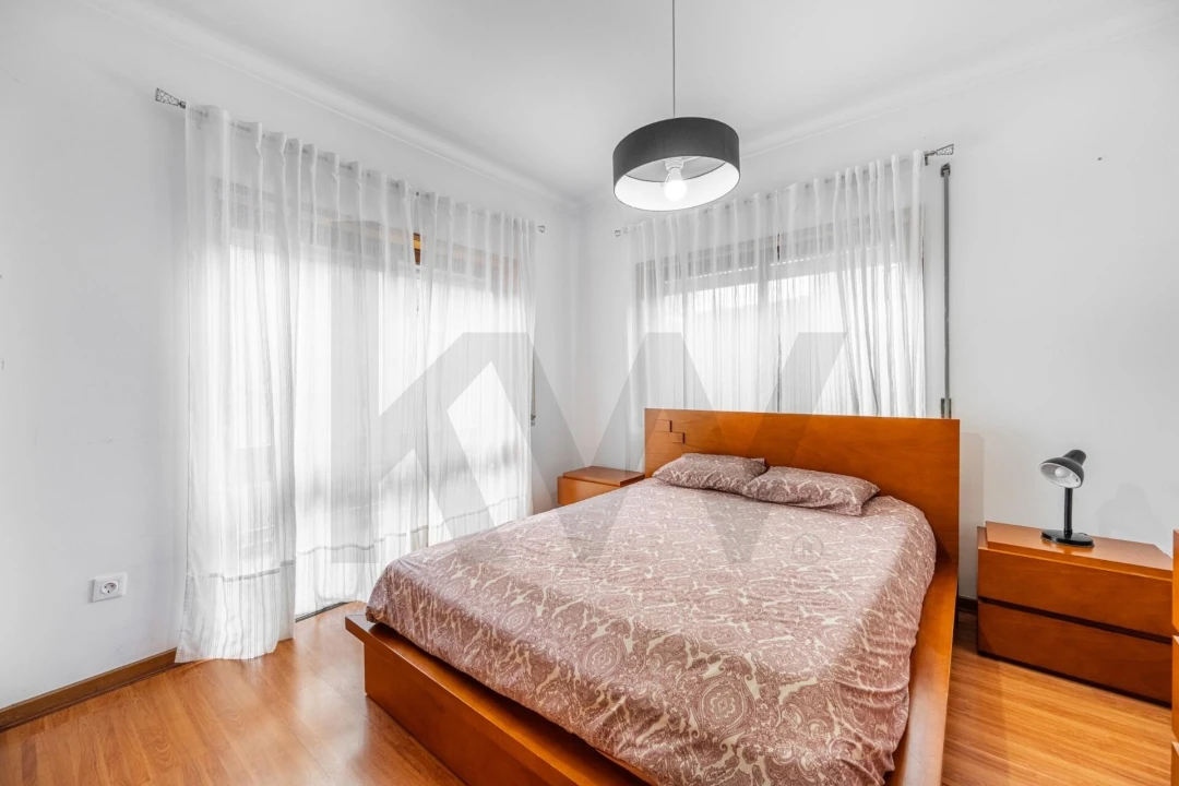 Moradia T4 para Venda em Oliveira do Douro Foto 23