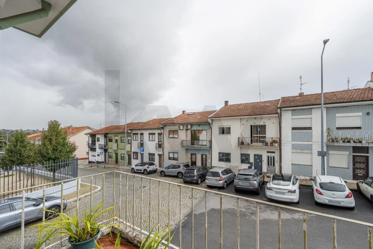 Moradia T4 para Venda em Oliveira do Douro Foto 16