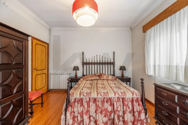 Moradia T4 para Venda em Oliveira do Douro Foto 19