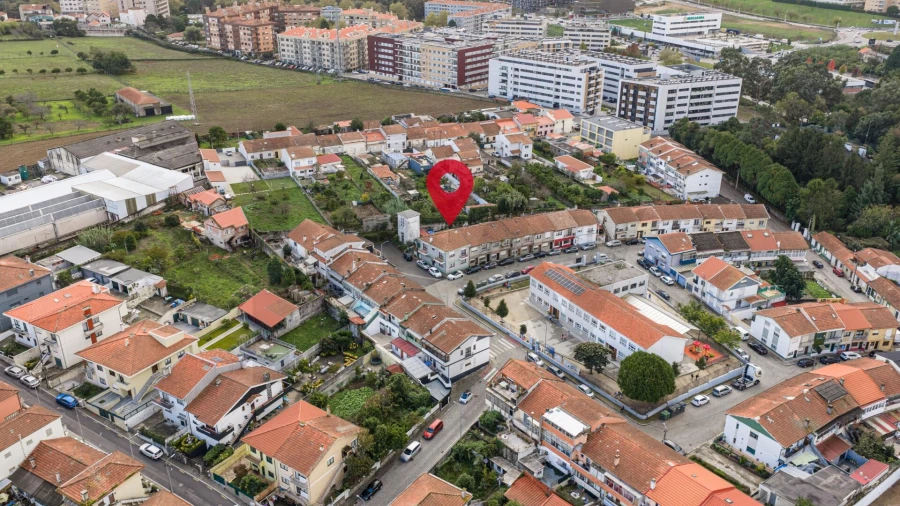 Moradia T4 para Venda em Oliveira do Douro Foto 29