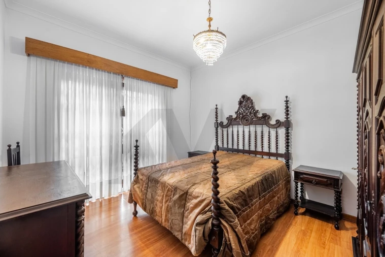 Moradia T4 para Venda em Oliveira do Douro Foto 15