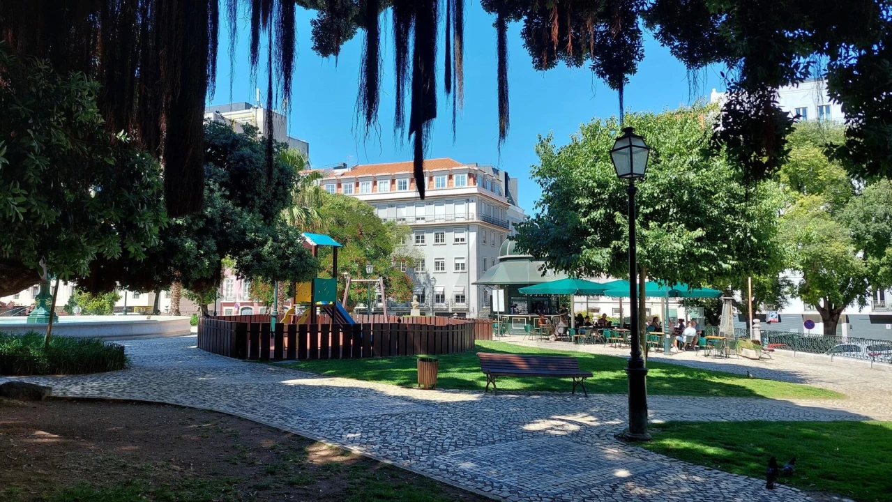Apartamento T3 para Venda em Santo António Foto 29