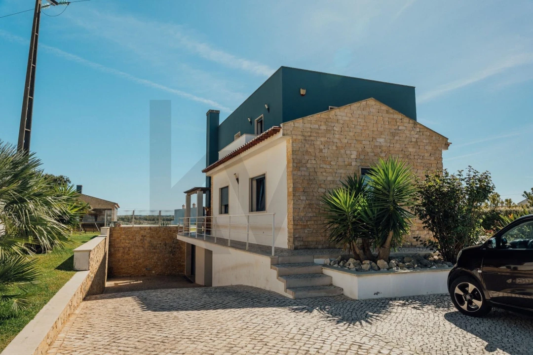 Quinta T4 para Venda em Santa Maria e São Miguel, São Martinho, São Pedro Penaferrim Foto 9