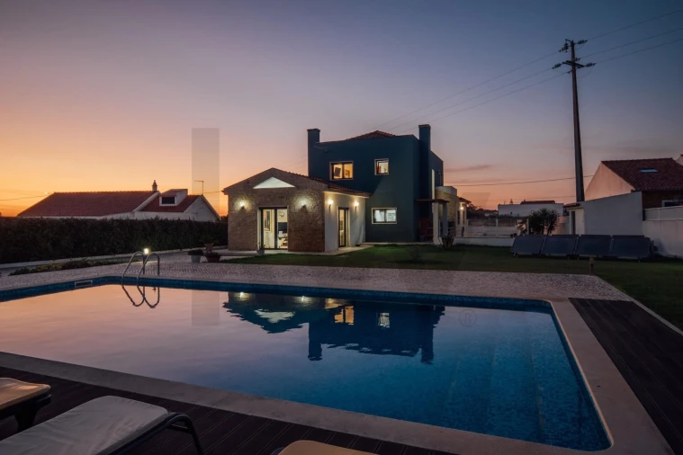 Quinta T4 para Venda em Santa Maria e São Miguel, São Martinho, São Pedro Penaferrim Foto 11