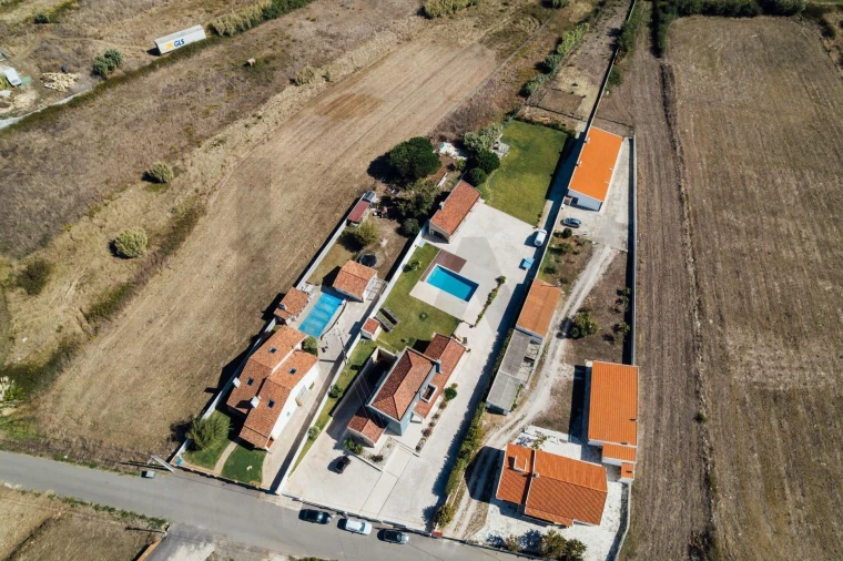 Quinta T4 para Venda em Santa Maria e São Miguel, São Martinho, São Pedro Penaferrim Foto 36